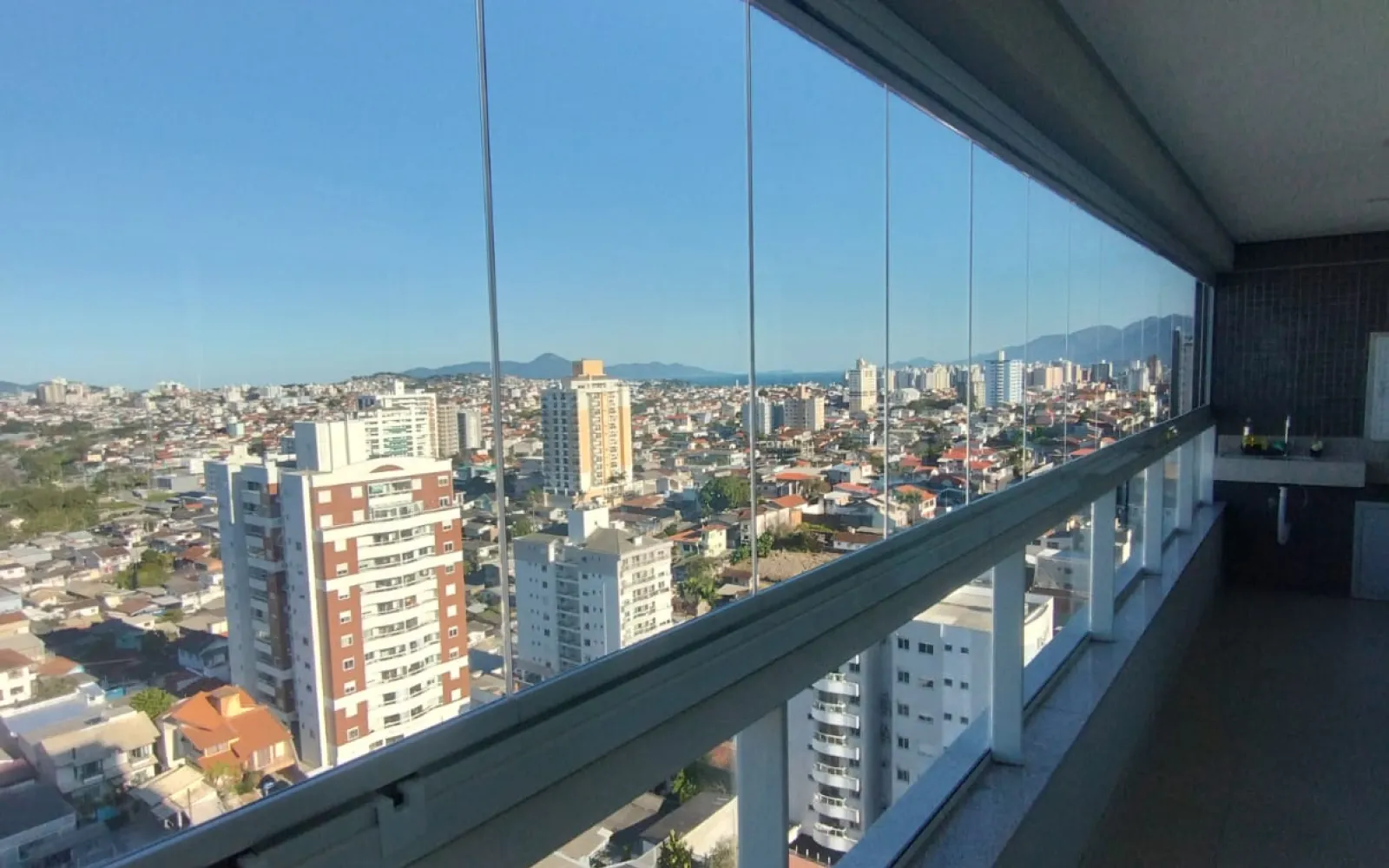 case-grootview-1