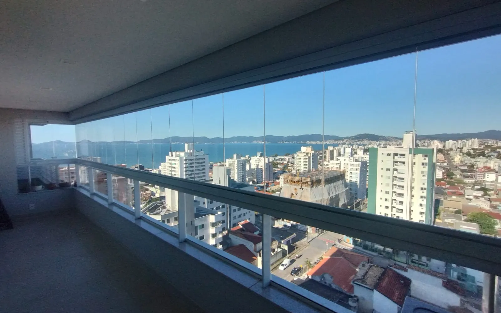 case-grootview-2